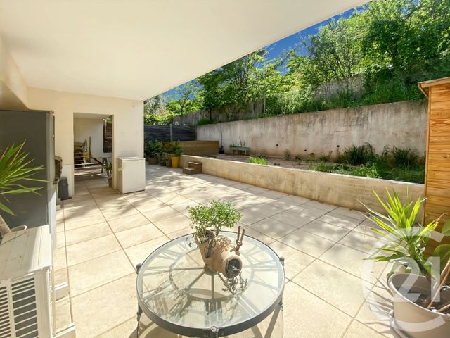 Appartement T3 à vendre - 3 pièces - 60.67 m2 - MARSEILLE - 13011 - PROVENCE-ALPES-COTE-D-AZUR - Century 21 Le Taoumé