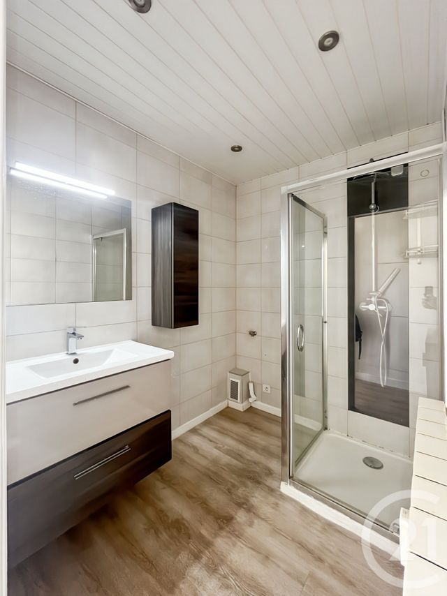 Appartement T3 à vendre - 3 pièces - 61.1 m2 - MARSEILLE - 13011 - PROVENCE-ALPES-COTE-D-AZUR - Century 21 Le Taoumé