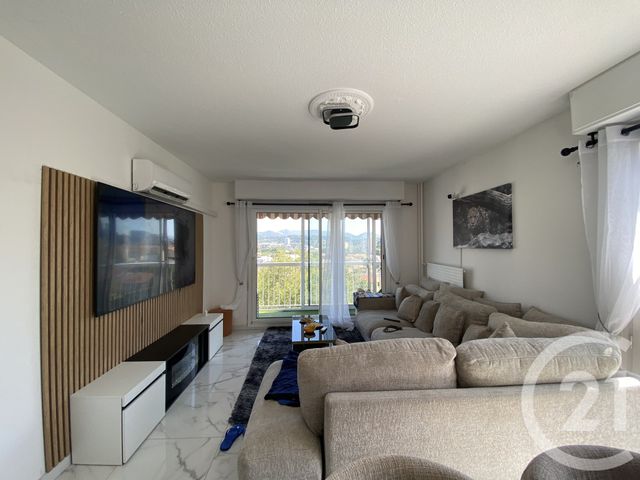 Appartement T4 à vendre - 4 pièces - 75.0 m2 - MARSEILLE - 13010 - PROVENCE-ALPES-COTE-D-AZUR - Century 21 Le Taoumé