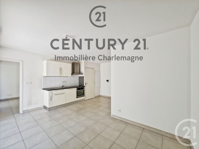 Appartement T2 à vendre - 2 pièces - 35.75 m2 - MARSEILLE - 13011 - PROVENCE-ALPES-COTE-D-AZUR - Century 21 Le Taoumé