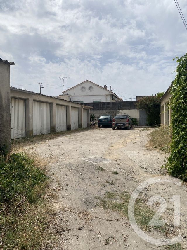 parking à vendre - 25.0 m2 - MARSEILLE - 13011 - PROVENCE-ALPES-COTE-D-AZUR - Century 21 Le Taoumé