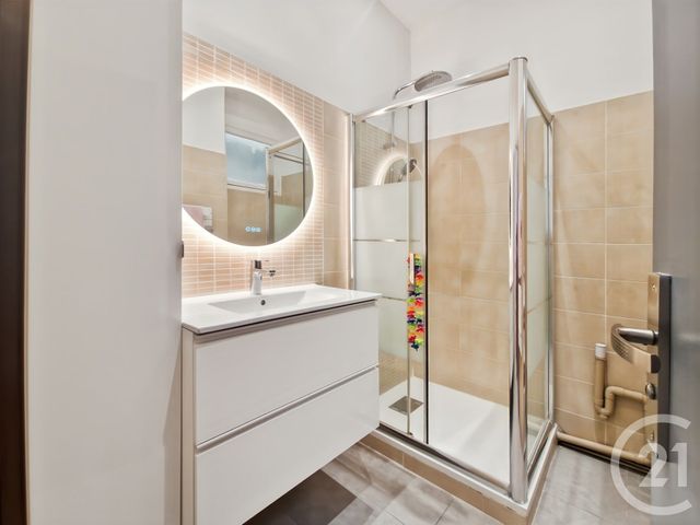 Appartement F3 à vendre - 3 pièces - 48.03 m2 - MARSEILLE - 13010 - PROVENCE-ALPES-COTE-D-AZUR - Century 21 Le Taoumé