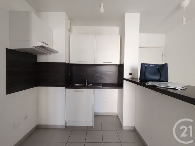 Appartement T2 à vendre - 2 pièces - 34.91 m2 - MARSEILLE - 13012 - PROVENCE-ALPES-COTE-D-AZUR - Century 21 Le Taoumé