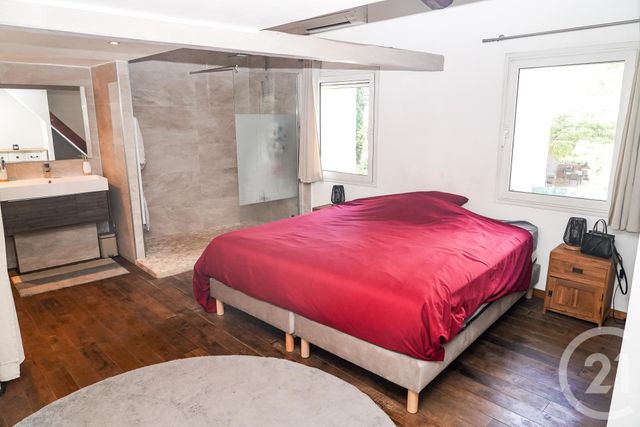 Afficher la photo en grand maison à vendre - 6 pièces - 231.06 m2 - MARSEILLE - 13011 - PROVENCE-ALPES-COTE-D-AZUR - Century 21 Le Taoumé