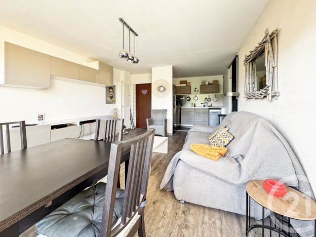 Appartement T3 à vendre - 3 pièces - 56.62 m2 - MARSEILLE - 13011 - PROVENCE-ALPES-COTE-D-AZUR - Century 21 Le Taoumé