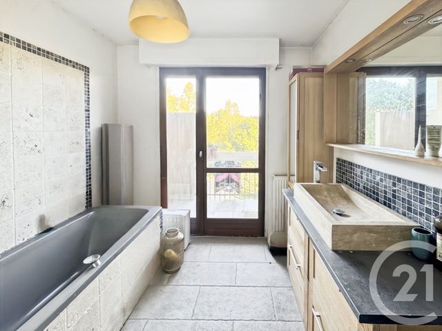 Appartement T3 à vendre - 3 pièces - 56.62 m2 - MARSEILLE - 13011 - PROVENCE-ALPES-COTE-D-AZUR - Century 21 Le Taoumé