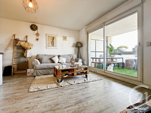 Appartement T2 à vendre - 2 pièces - 44.0 m2 - MARSEILLE - 13010 - PROVENCE-ALPES-COTE-D-AZUR - Century 21 Le Taoumé