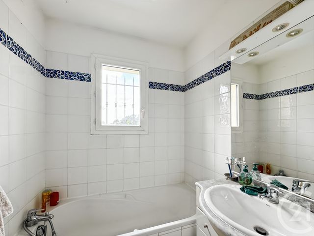 maison à vendre - 5 pièces - 127.06 m2 - MARSEILLE - 13011 - PROVENCE-ALPES-COTE-D-AZUR - Century 21 Le Taoumé