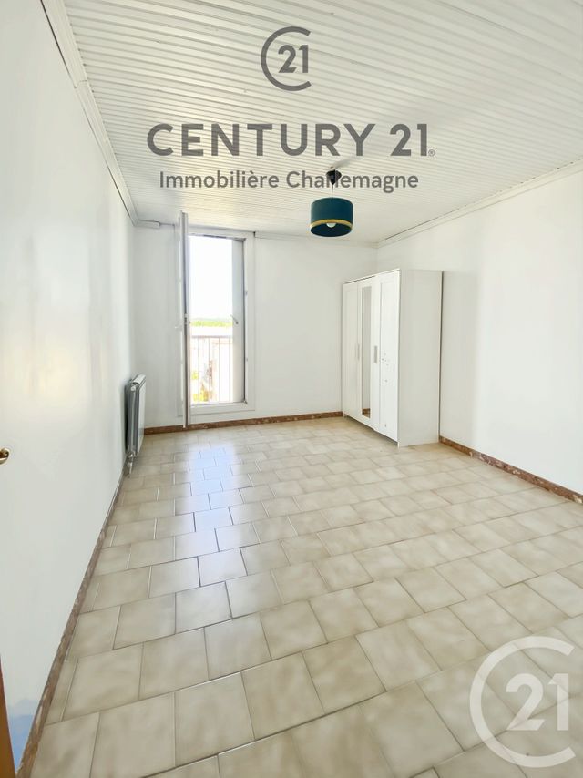 Appartement F4 à louer - 4 pièces - 86.0 m2 - AUBAGNE - 13 - PROVENCE-ALPES-COTE-D-AZUR - Century 21 Le Taoumé