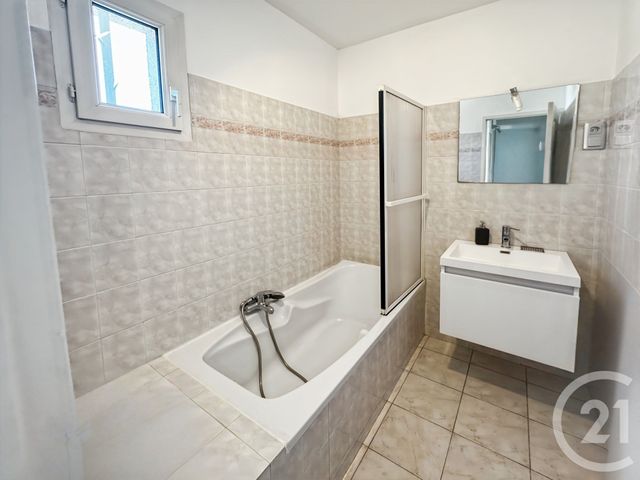 maison à louer - 5 pièces - 134.14 m2 - MARSEILLE - 13012 - PROVENCE-ALPES-COTE-D-AZUR - Century 21 Le Taoumé