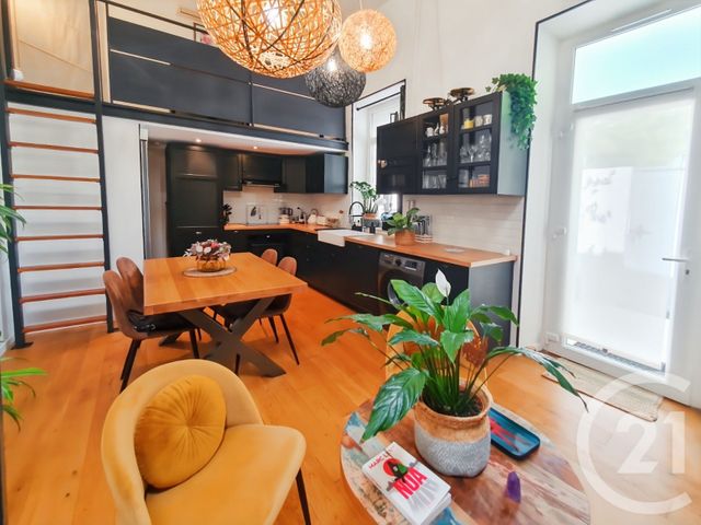 Afficher la photo en grand maison à vendre - 2 pièces - 46.0 m2 - MARSEILLE - 13011 - PROVENCE-ALPES-COTE-D-AZUR - Century 21 Le Taoumé