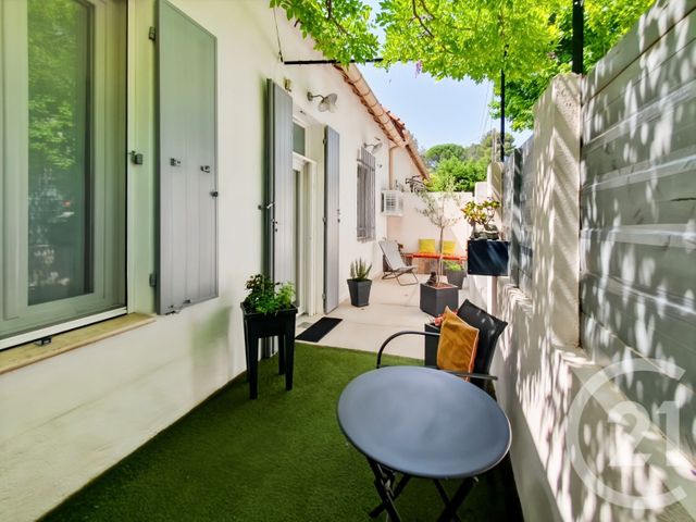 Afficher la photo en grand maison à vendre - 2 pièces - 46.0 m2 - MARSEILLE - 13011 - PROVENCE-ALPES-COTE-D-AZUR - Century 21 Le Taoumé