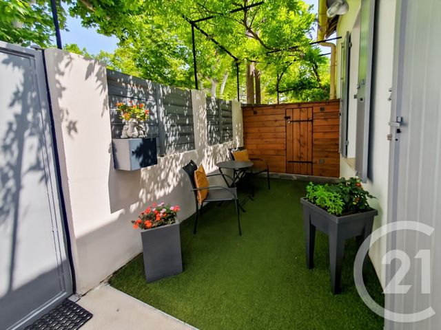 Afficher la photo en grand maison à vendre - 2 pièces - 46.0 m2 - MARSEILLE - 13011 - PROVENCE-ALPES-COTE-D-AZUR - Century 21 Le Taoumé