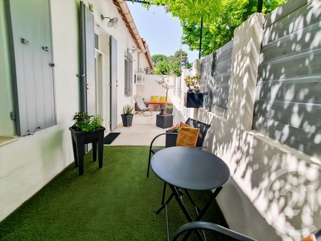 Afficher la photo en grand maison à vendre - 2 pièces - 46.0 m2 - MARSEILLE - 13011 - PROVENCE-ALPES-COTE-D-AZUR - Century 21 Le Taoumé