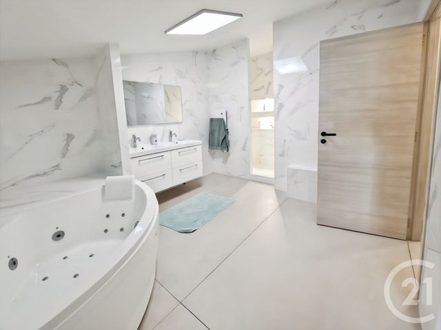 maison à vendre - 4 pièces - 109.6 m2 - ALLAUCH - 13 - PROVENCE-ALPES-COTE-D-AZUR - Century 21 Le Taoumé