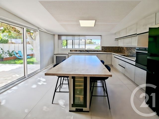maison à vendre - 4 pièces - 109.6 m2 - ALLAUCH - 13 - PROVENCE-ALPES-COTE-D-AZUR - Century 21 Le Taoumé