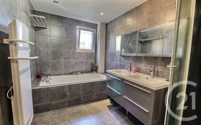 maison à vendre - 5 pièces - 165.0 m2 - MARSEILLE - 13011 - PROVENCE-ALPES-COTE-D-AZUR - Century 21 Le Taoumé