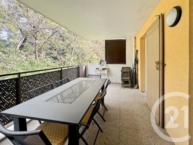 Appartement T3 à vendre - 3 pièces - 64.2 m2 - MARSEILLE - 13011 - PROVENCE-ALPES-COTE-D-AZUR - Century 21 Le Taoumé