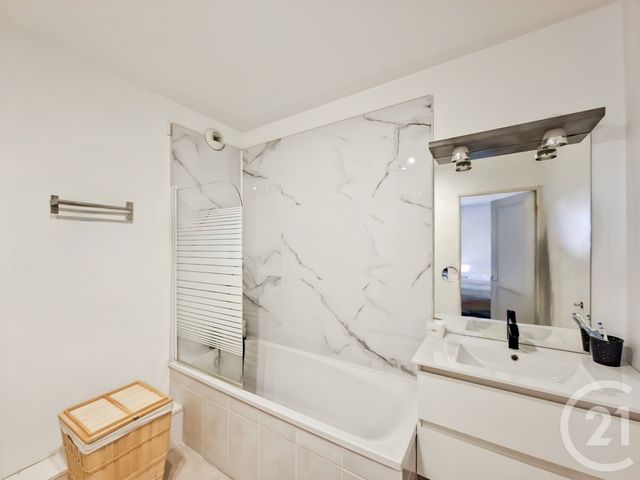 Appartement T2 à vendre - 2 pièces - 37.0 m2 - MARSEILLE - 13012 - PROVENCE-ALPES-COTE-D-AZUR - Century 21 Le Taoumé
