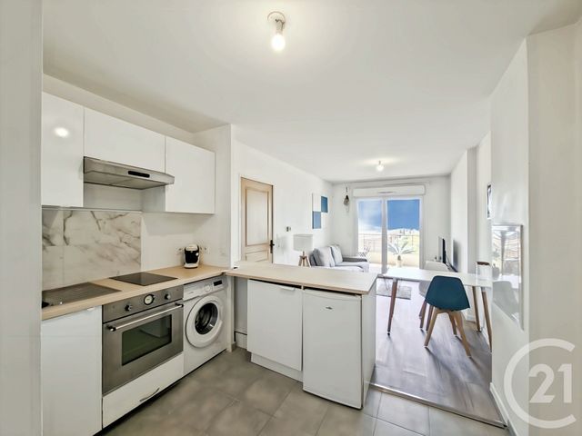 Appartement T2 à vendre - 2 pièces - 37.0 m2 - MARSEILLE - 13012 - PROVENCE-ALPES-COTE-D-AZUR - Century 21 Le Taoumé