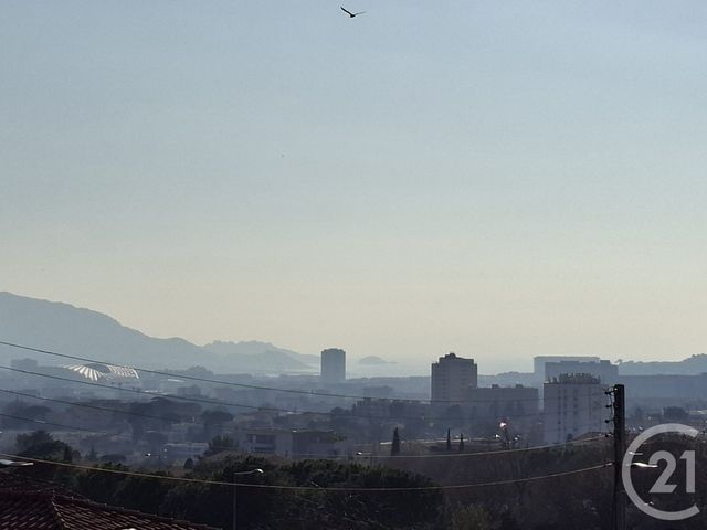 Appartement T4 à vendre - 4 pièces - 69.1 m2 - MARSEILLE - 13012 - PROVENCE-ALPES-COTE-D-AZUR - Century 21 Le Taoumé