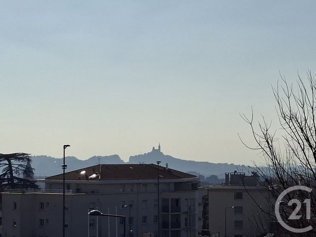 Appartement T4 à vendre - 4 pièces - 69.1 m2 - MARSEILLE - 13012 - PROVENCE-ALPES-COTE-D-AZUR - Century 21 Le Taoumé
