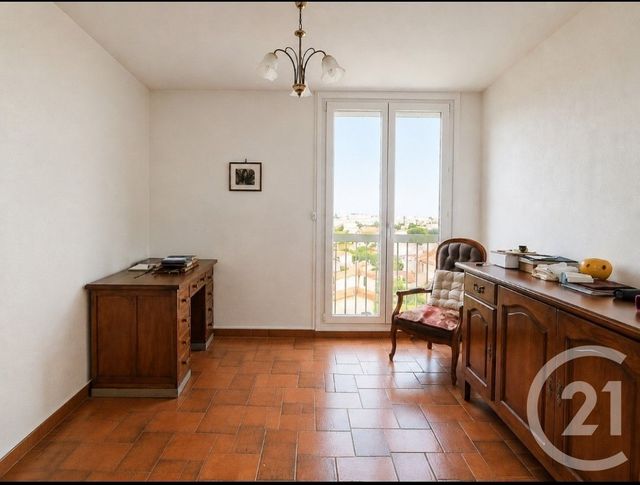 Appartement T4 à vendre - 4 pièces - 74.65 m2 - MARSEILLE - 13010 - PROVENCE-ALPES-COTE-D-AZUR - Century 21 Le Taoumé