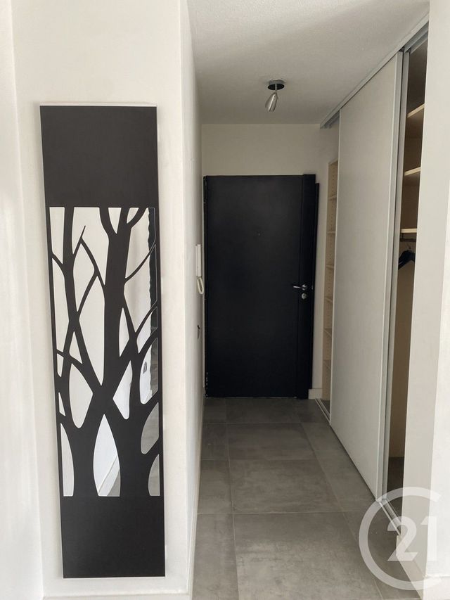 Appartement T3 à louer - 3 pièces - 70.0 m2 - MARSEILLE - 13008 - PROVENCE-ALPES-COTE-D-AZUR - Century 21 Le Taoumé