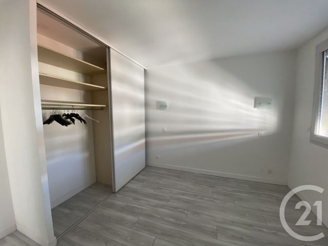 Appartement T3 à louer - 3 pièces - 70.0 m2 - MARSEILLE - 13008 - PROVENCE-ALPES-COTE-D-AZUR - Century 21 Le Taoumé